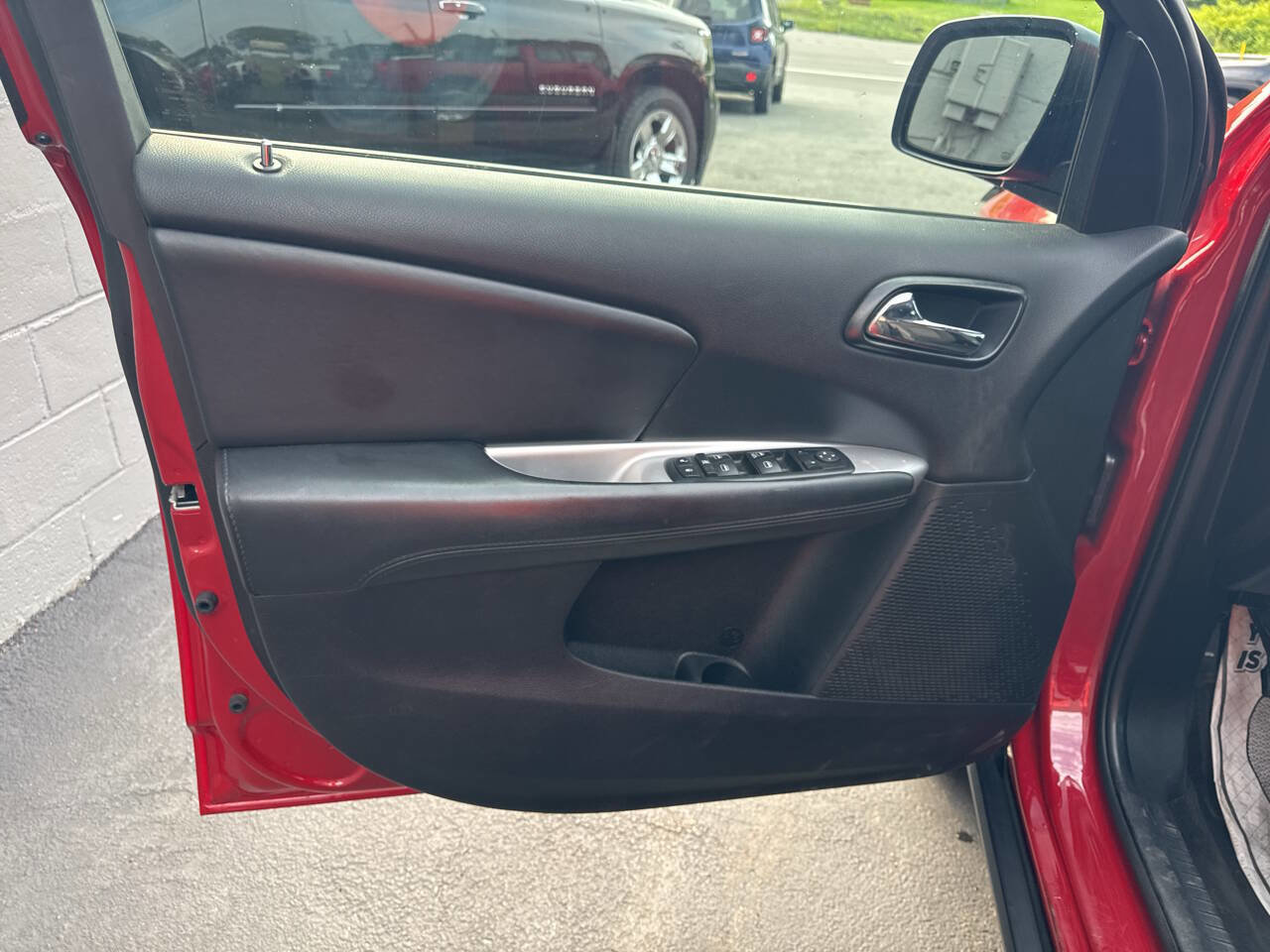 Used 2017 Dodge Journey SXT w/ Comfort/Convenience Group image 15