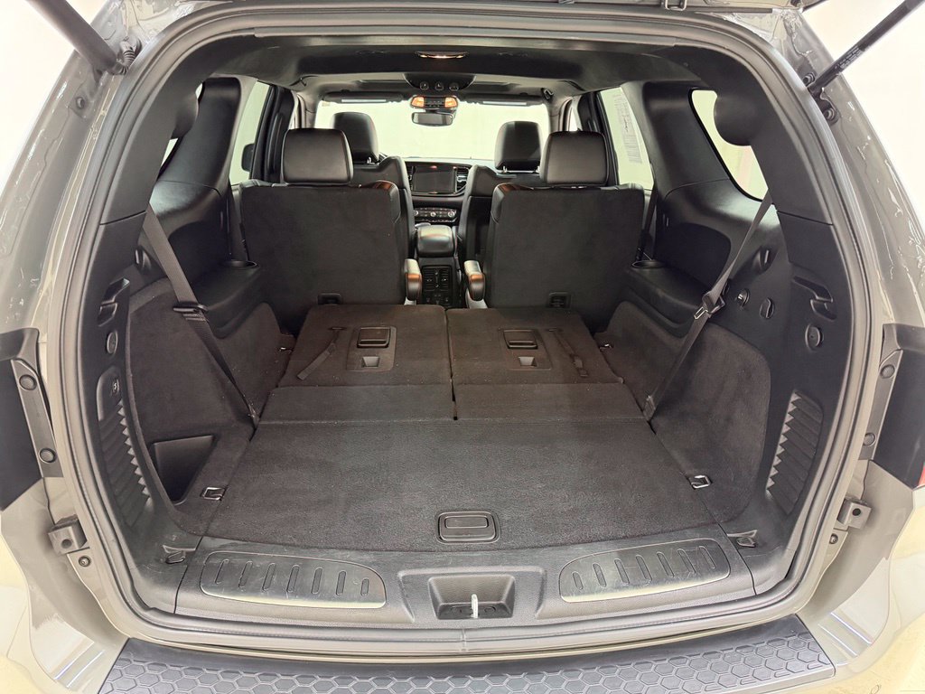 Used 2023 Dodge Durango R/T AWD/4WD image 6