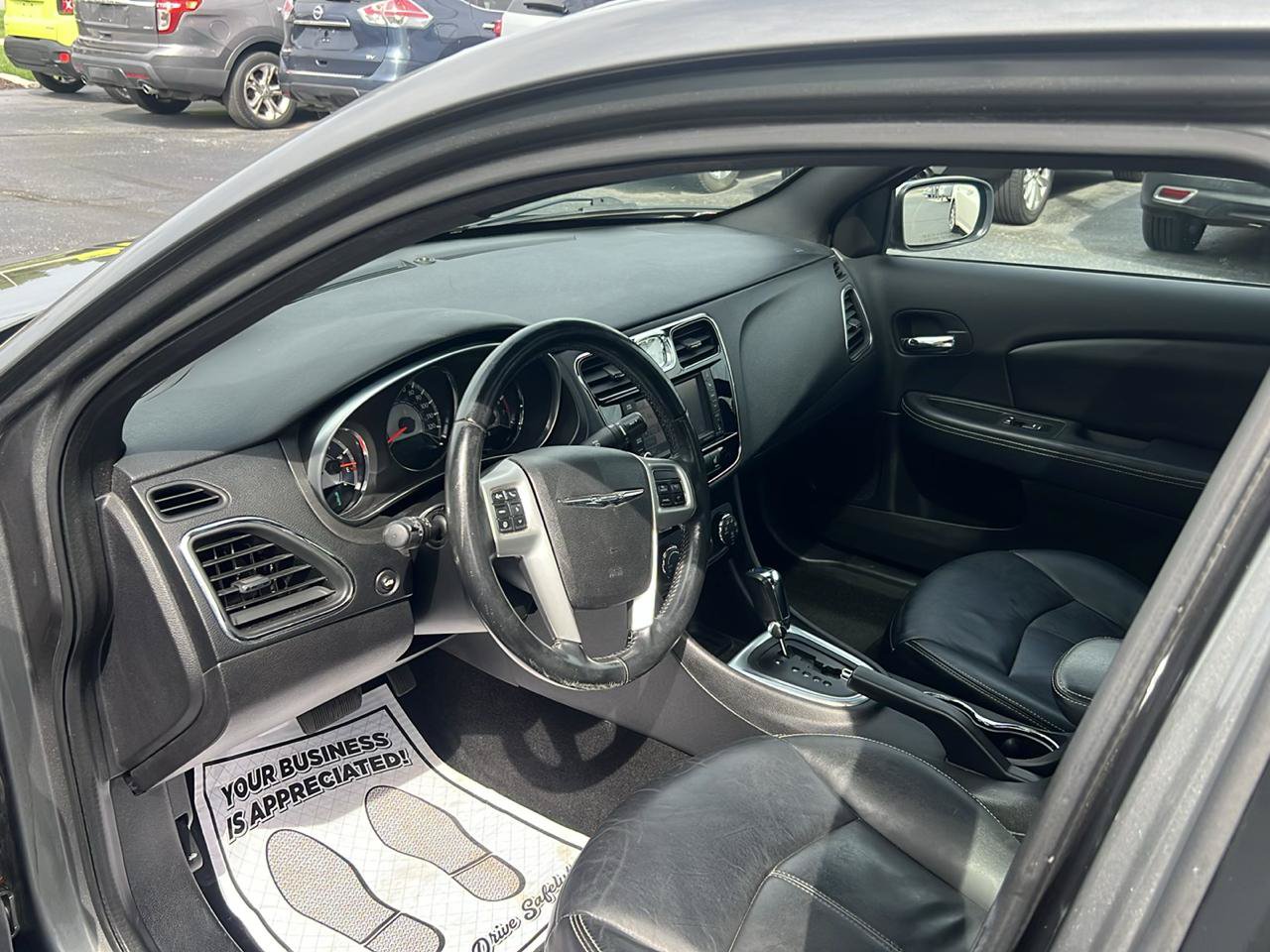 Used 2011 Chrysler 200 Limited FWD image 15