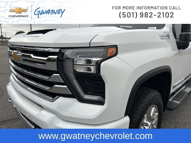 Used 2024 Chevrolet Silverado 2500 High Country w/ High Country Premium Package image 16