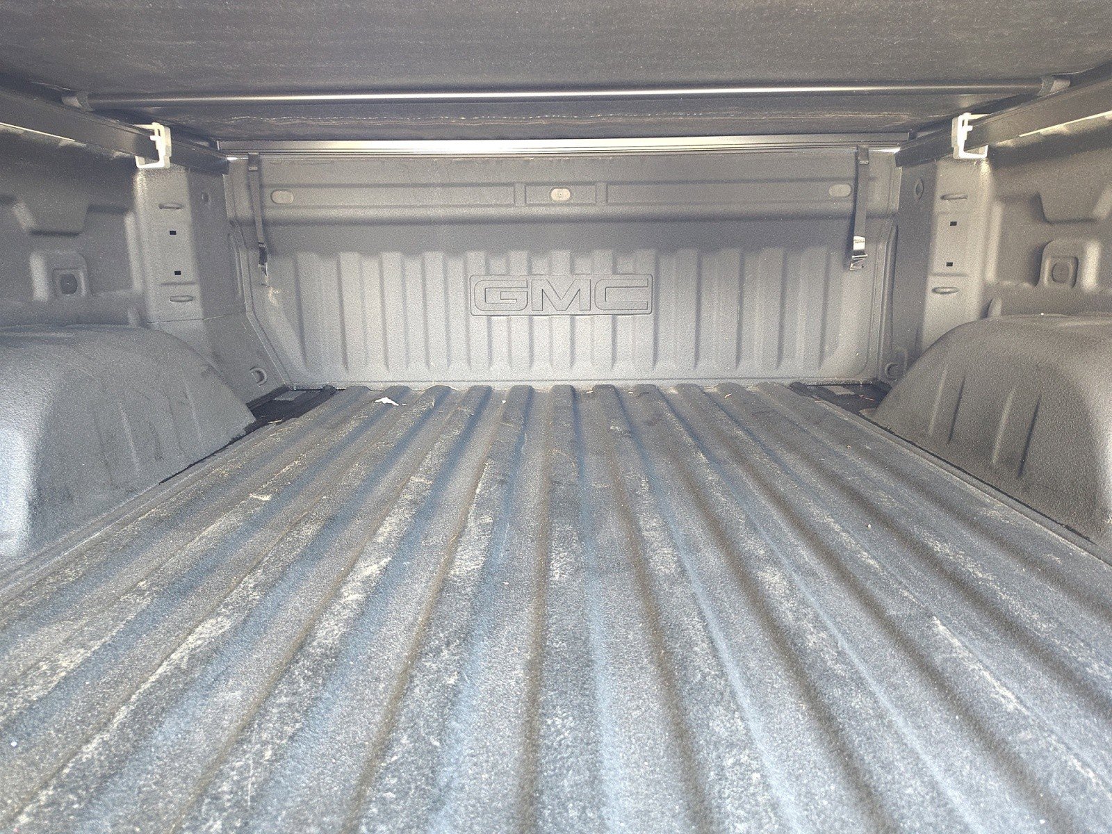 Used 2023 GMC Sierra 1500 Elevation image 17