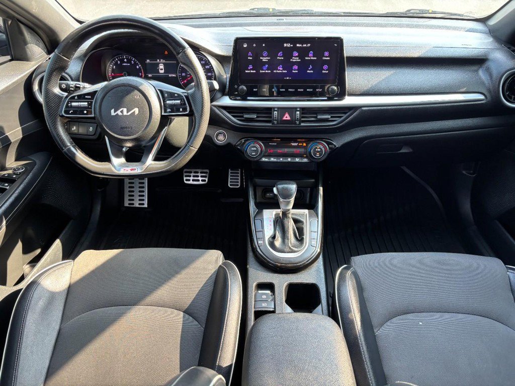 Used 2023 Kia Forte GT-Line w/ GT-Line Technology Package FWD image 11