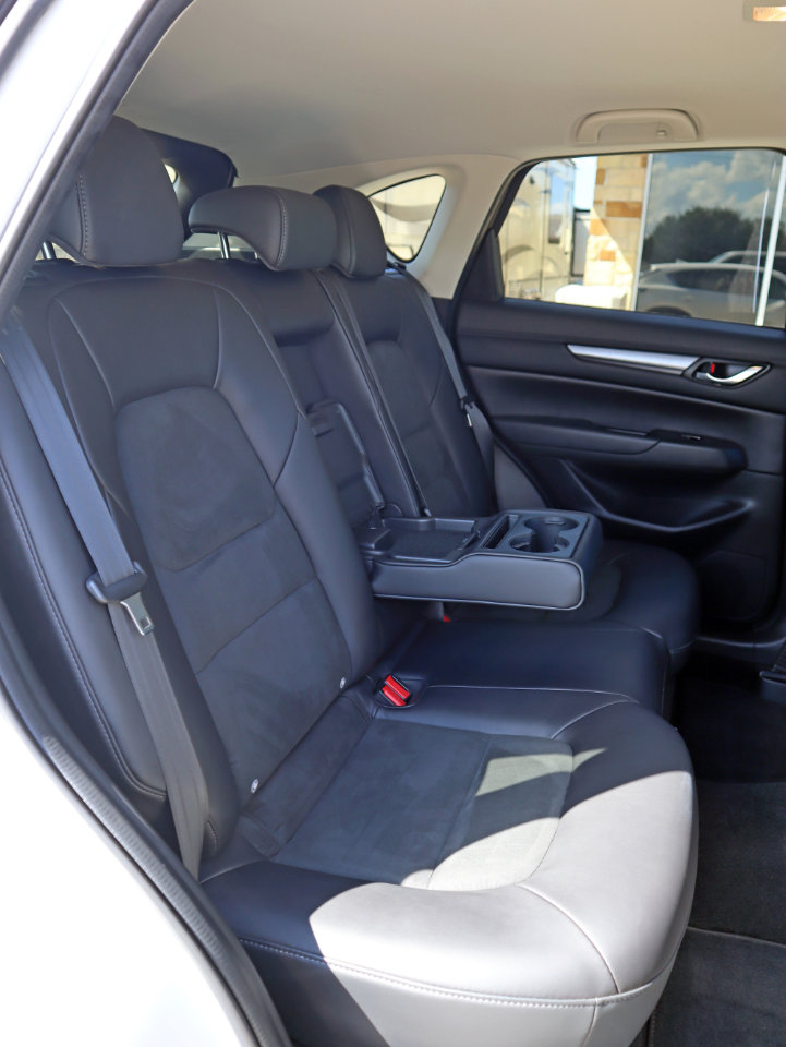 Used 2019 MAZDA CX-5 Touring image 40