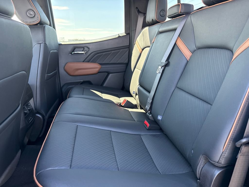 New 2026 GMC Canyon AT4 image 32