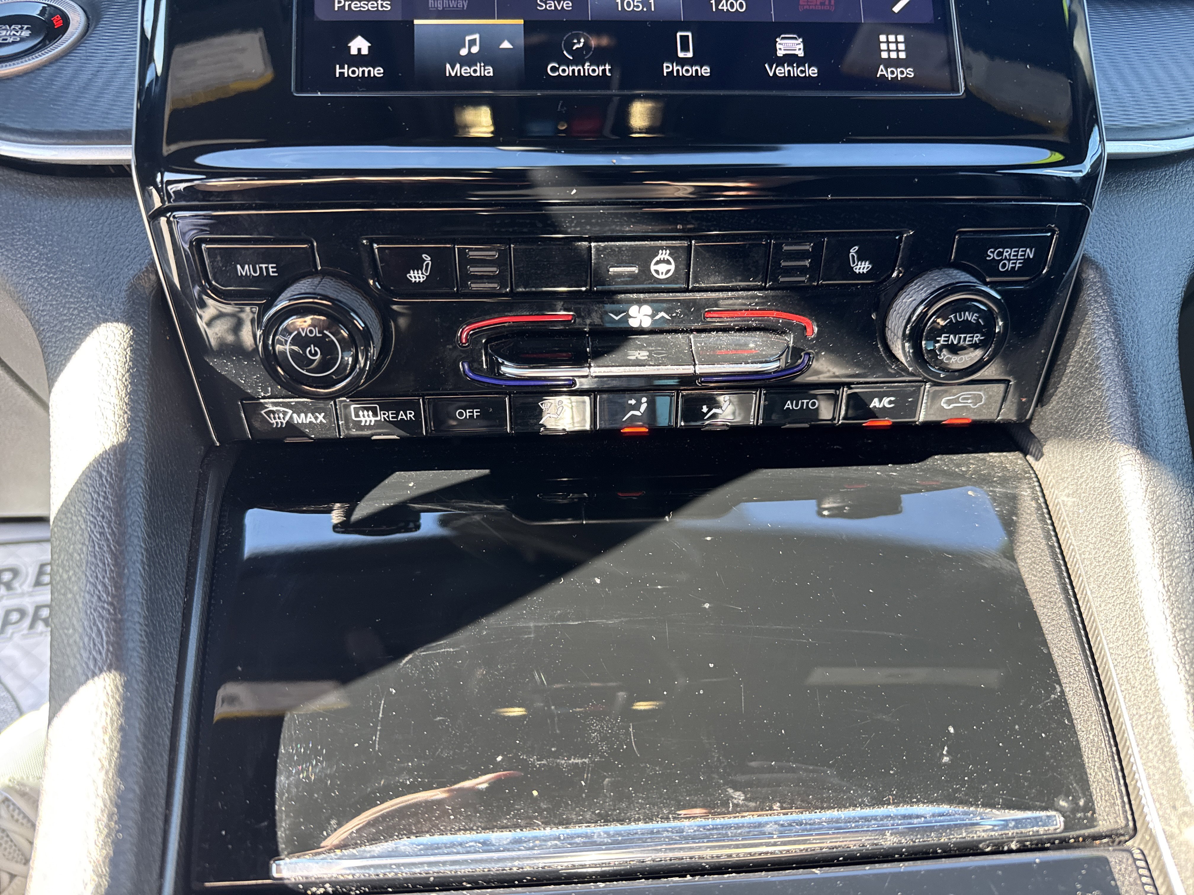 Used 2024 Jeep Grand Cherokee L Laredo image 26