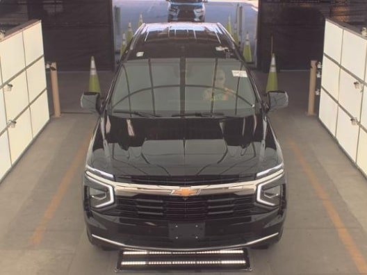 Used 2025 Chevrolet Suburban LS image 3