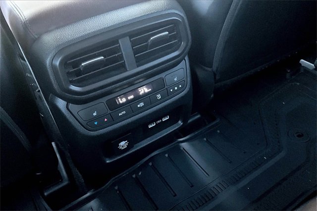 Used 2023 Honda Pilot Elite image 25