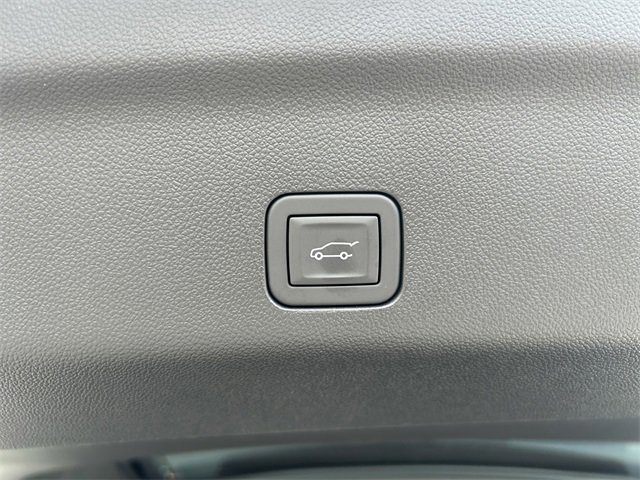 New 2026 Chevrolet Suburban Premier image 20