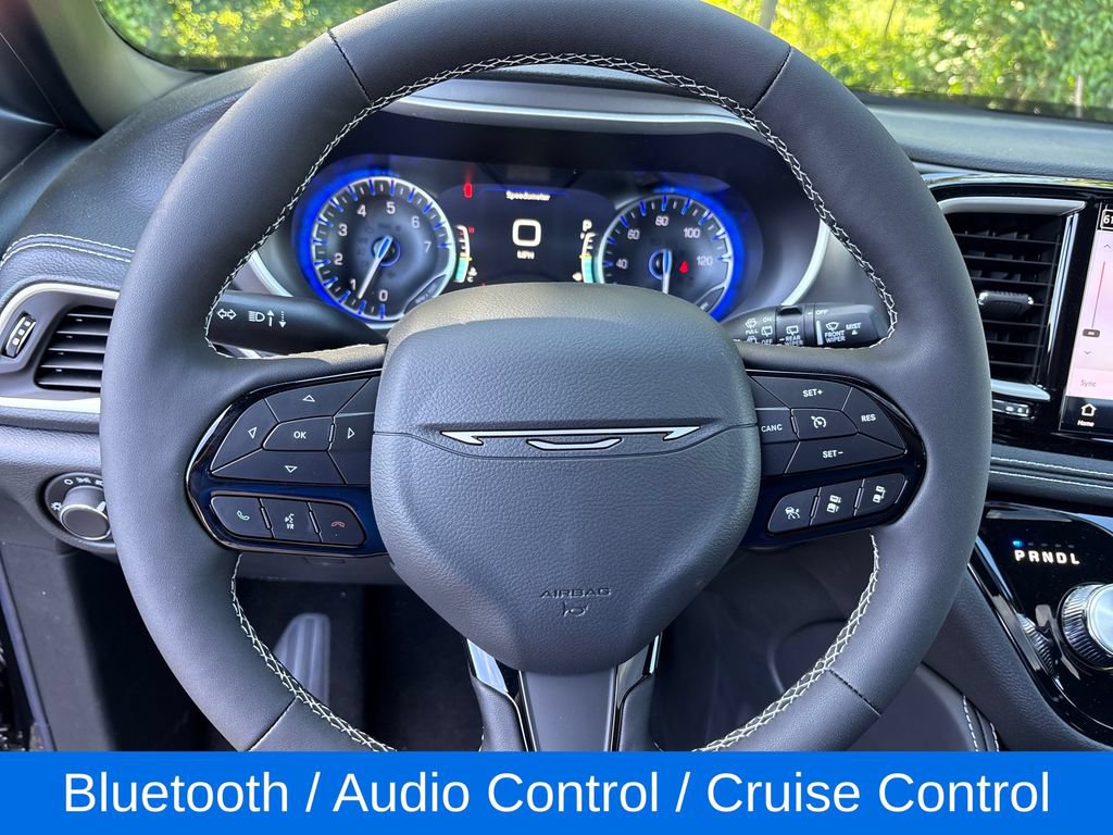 New 2027 Chrysler Pacifica Limited FWD image 20