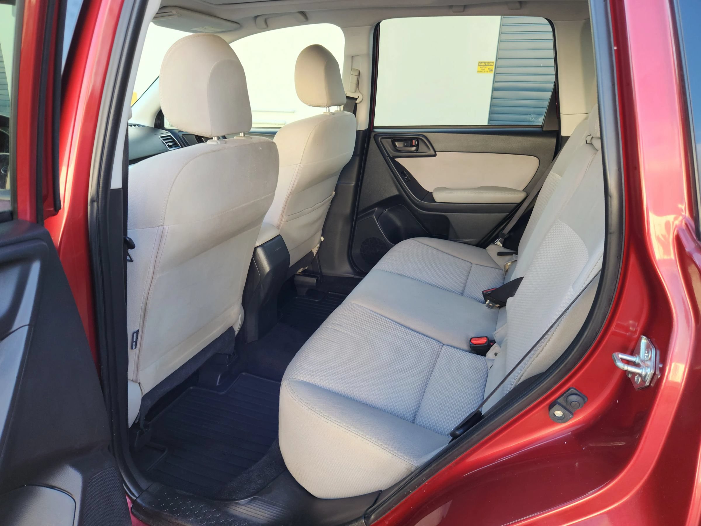 Used 2016 Subaru Forester 2.5i Premium w/ All-Weather Package AWD/4WD image 17