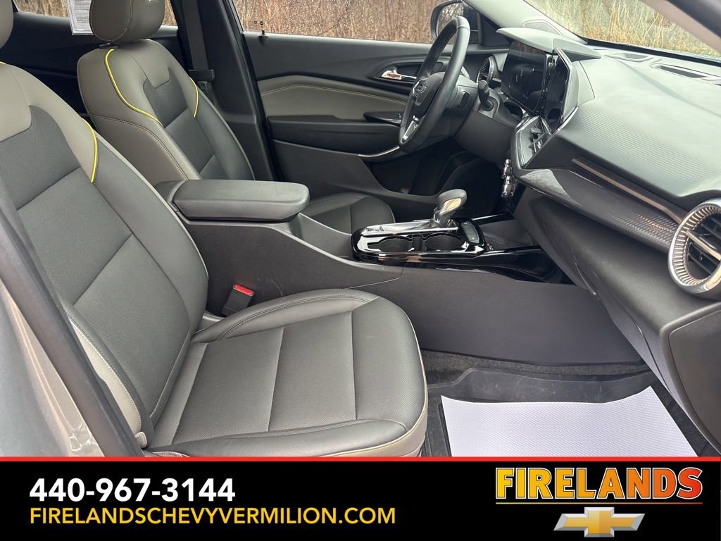 Certified 2025 Chevrolet Trax ACTIV w/ Sunroof Package image 31