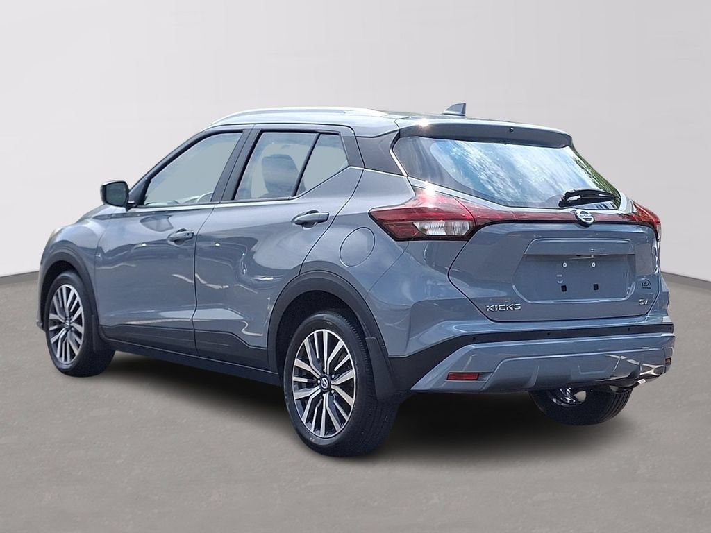 Used 2021 Nissan Kicks SV FWD image 4