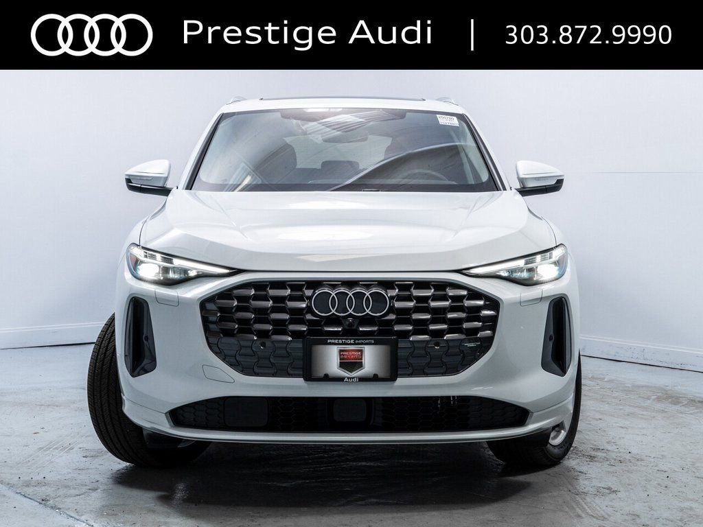 Used 2025 Audi Q5 Premium Plus w/ Premium Plus AWD/4WD image 11
