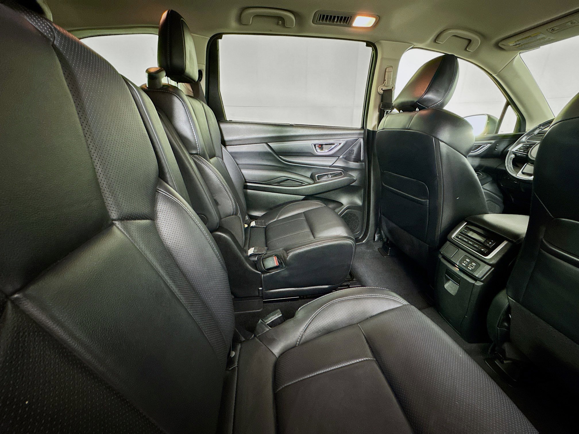 Used 2024 Subaru Ascent Limited AWD/4WD image 26