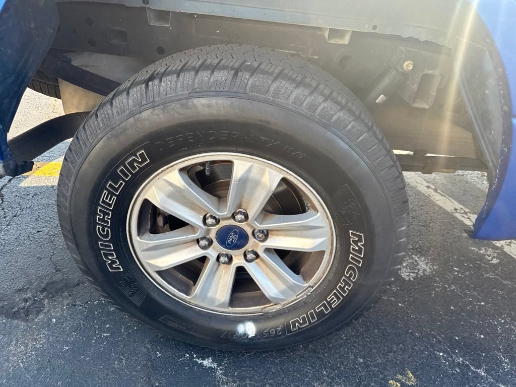 Used 2015 Ford F150 XL w/ Equipment Group 101A Mid AWD/4WD image 38