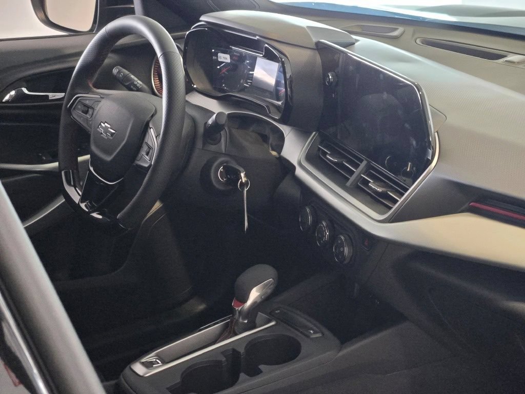 New 2026 Chevrolet Trax RS w/ Driver Confidence Package FWD image 7