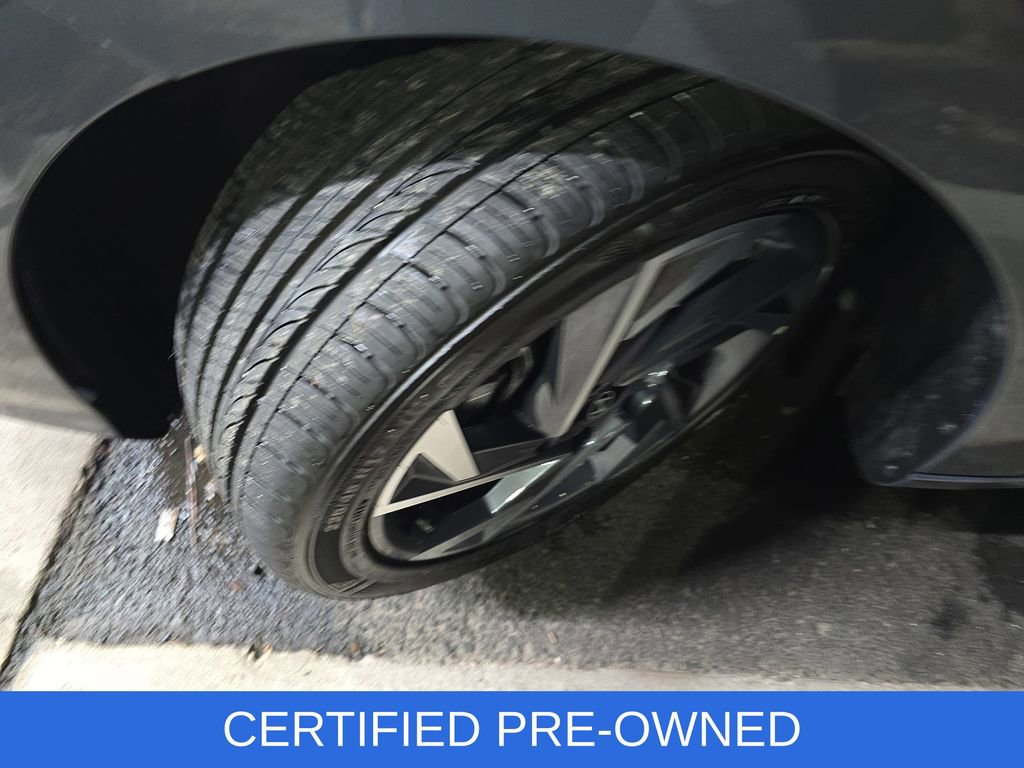 Certified 2025 Hyundai Elantra Sport FWD image 30