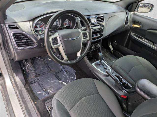 Used 2012 Chrysler 200 Touring FWD image 9