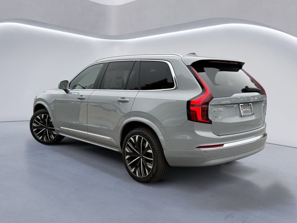 New 2026 Volvo XC90 B6 Plus w/ Protection Package Premier image 5