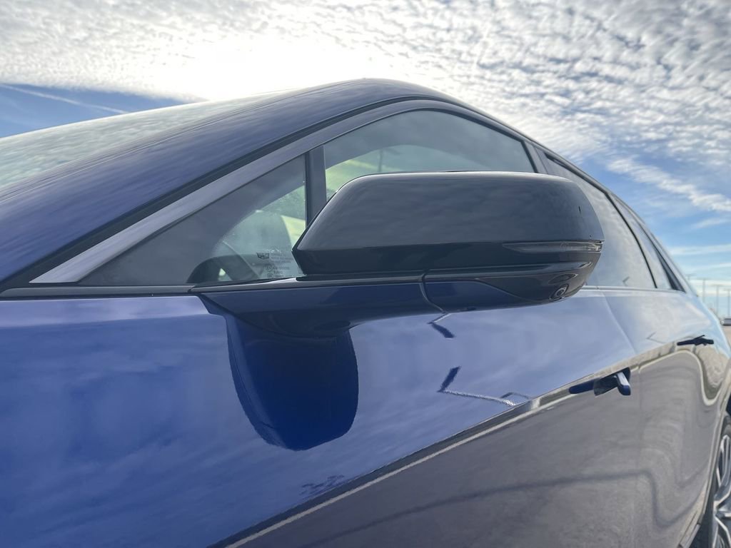 Certified 2024 Cadillac Lyriq Sport image 11