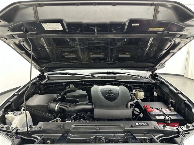 Used 2019 Toyota Tacoma TRD Sport image 25