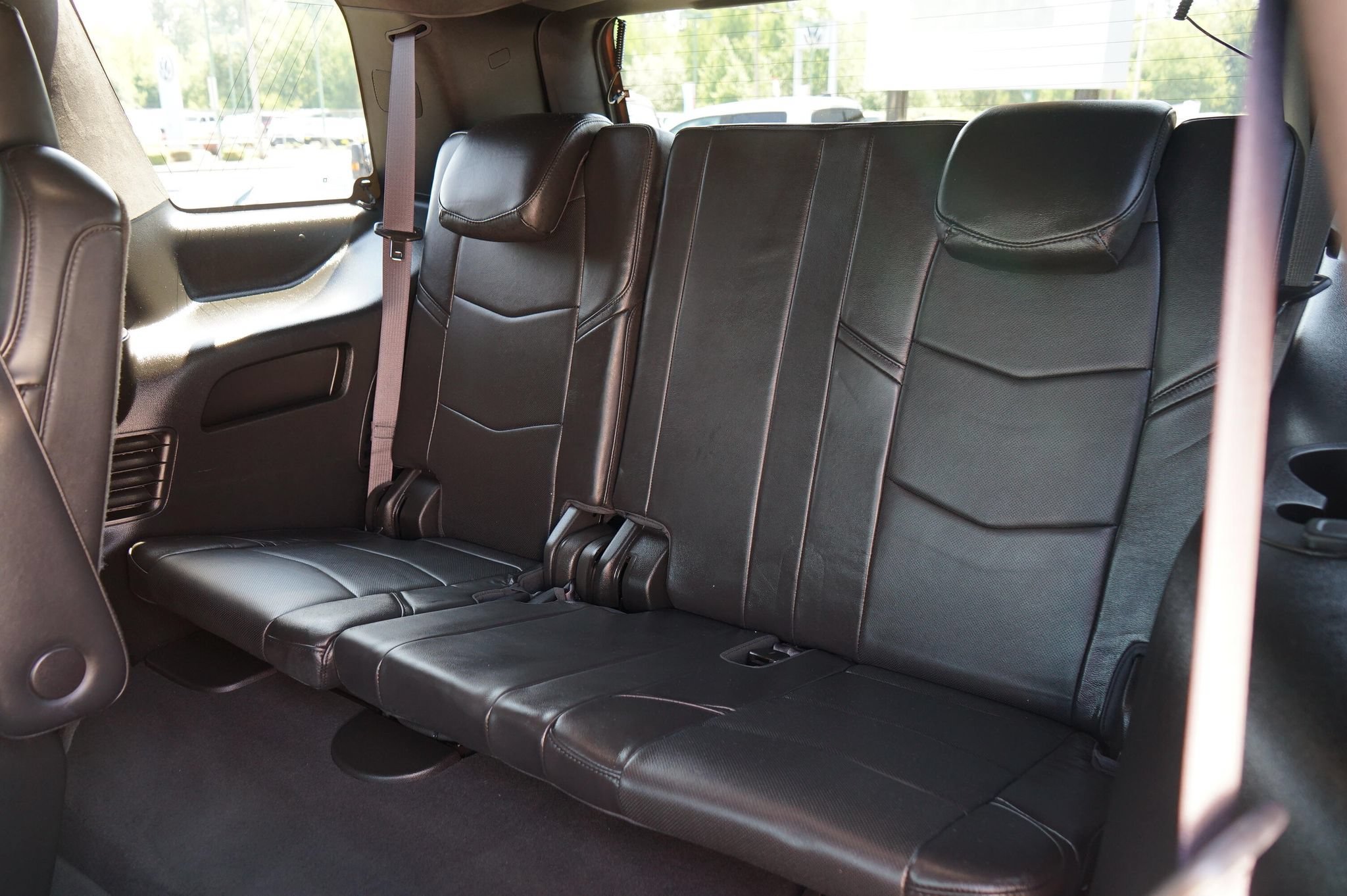 Used 2017 Cadillac Escalade Platinum AWD/4WD image 19