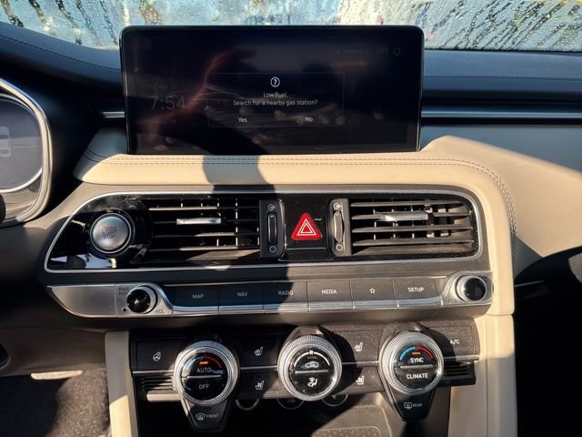 Used 2023 Genesis G70 3.3T w/ Sport Prestige Package image 16