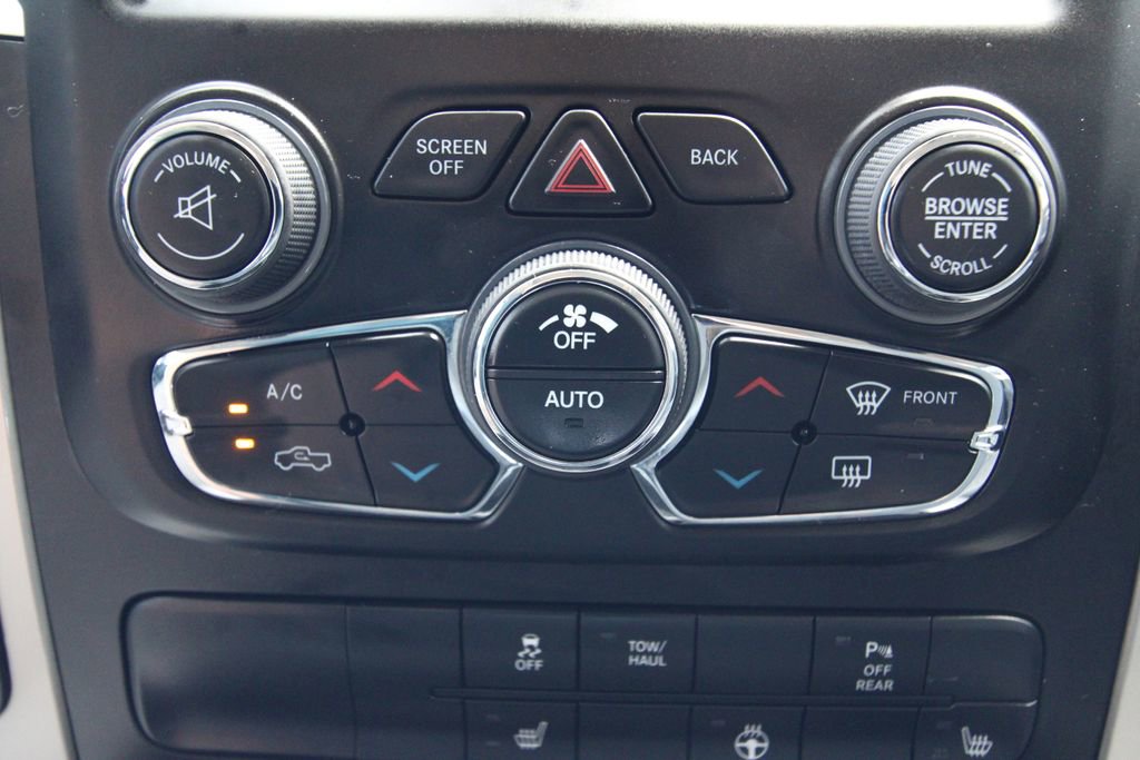 Used 2019 RAM 1500 Classic Warlock AWD/4WD image 31