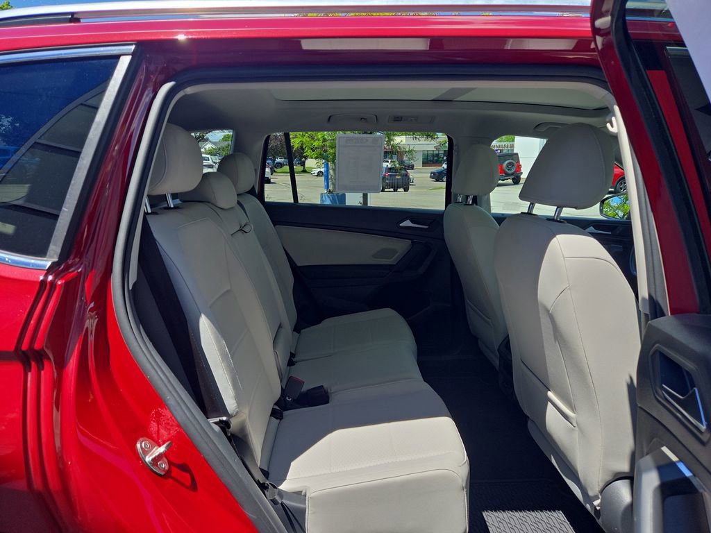 Used 2019 Volkswagen Tiguan SEL AWD/4WD image 29