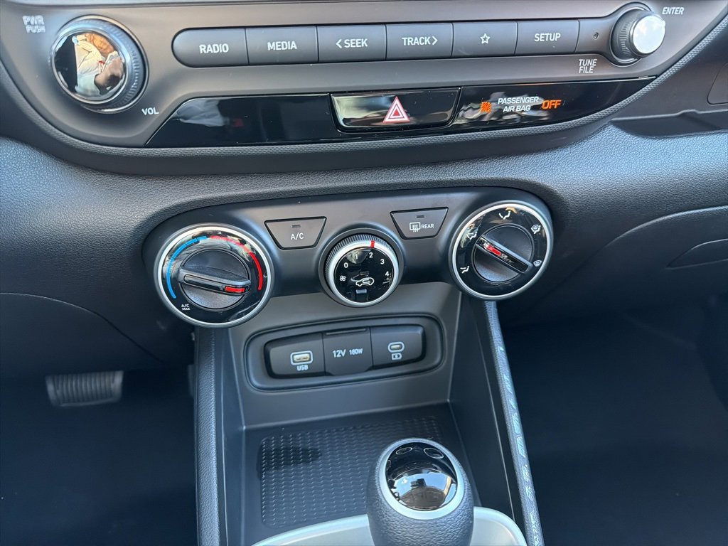 New 2026 Hyundai Venue SE image 23