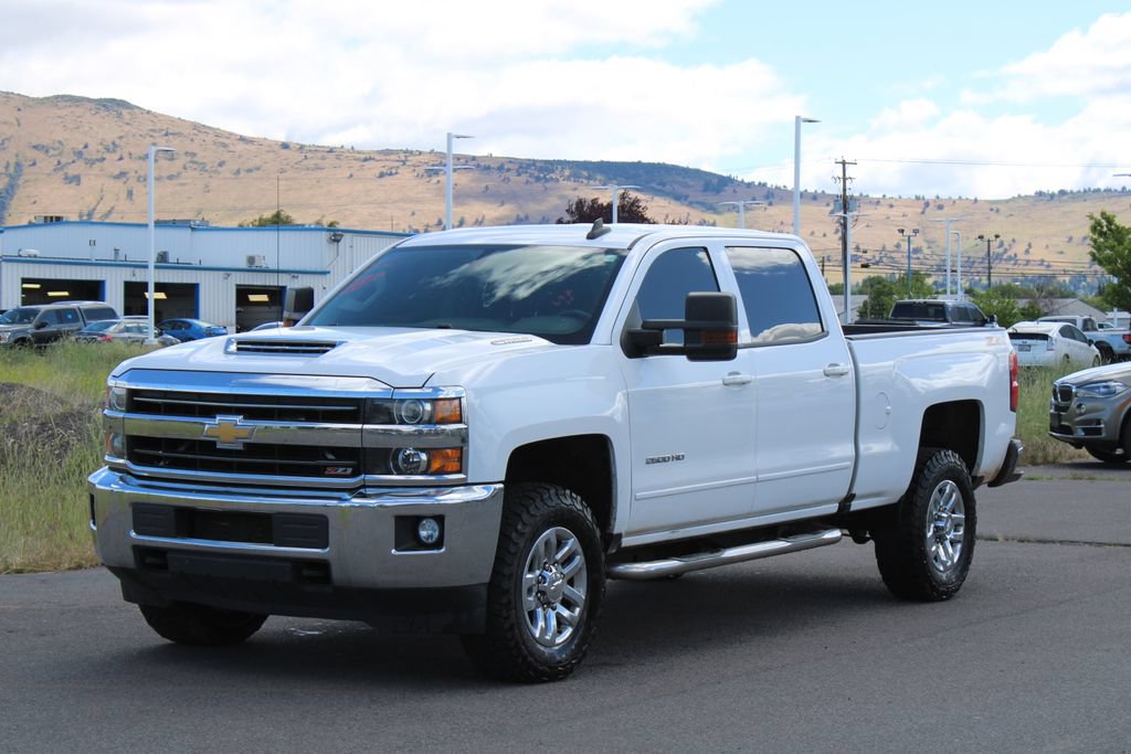 Used 2019 Chevrolet Silverado 2500 LT AWD/4WD image 7