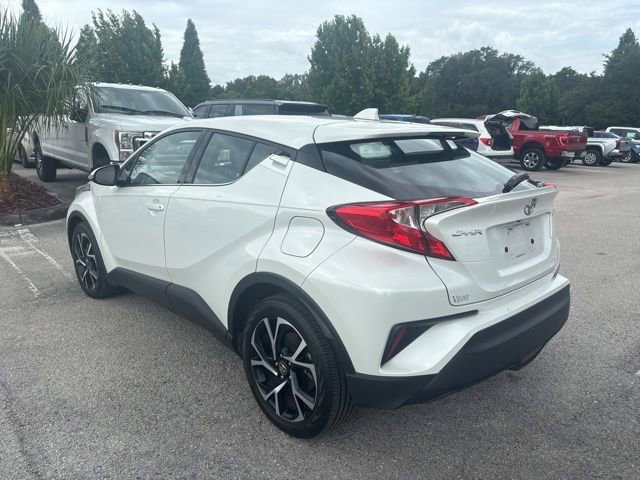 Used 2019 Toyota C-HR Limited FWD image 7