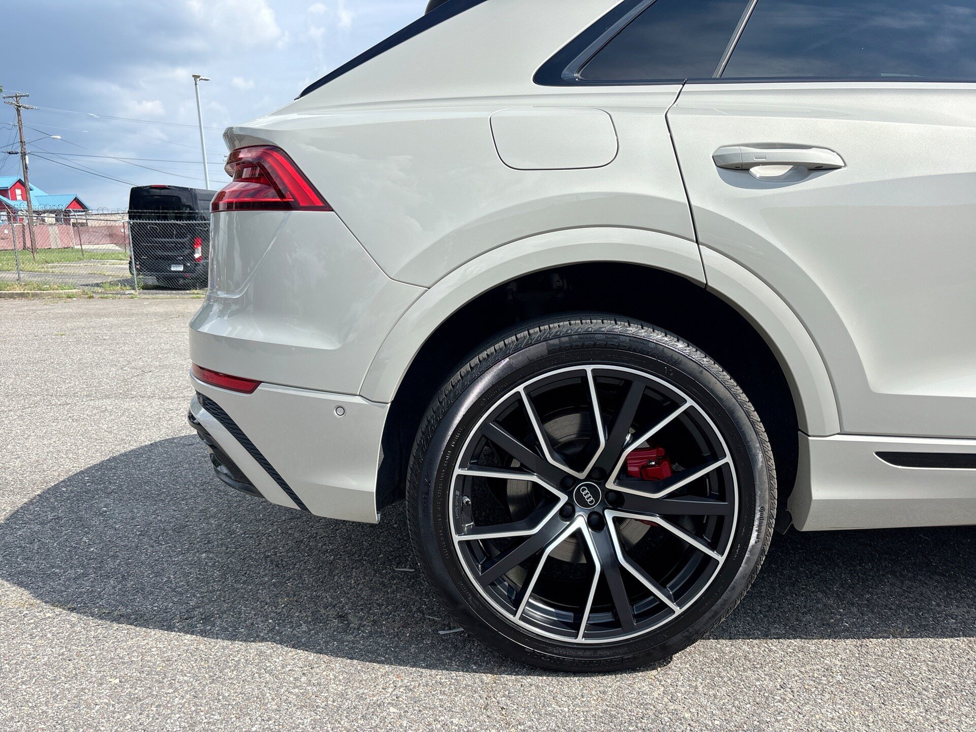 Used 2022 Audi Q8 Premium Plus w/ Premium Plus Package AWD/4WD image 30