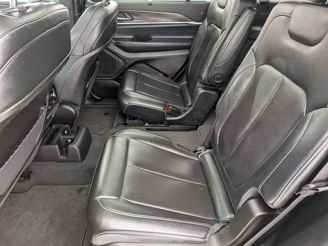 Used 2024 Jeep Grand Cherokee L Limited w/ Luxury Tech Group II image 27