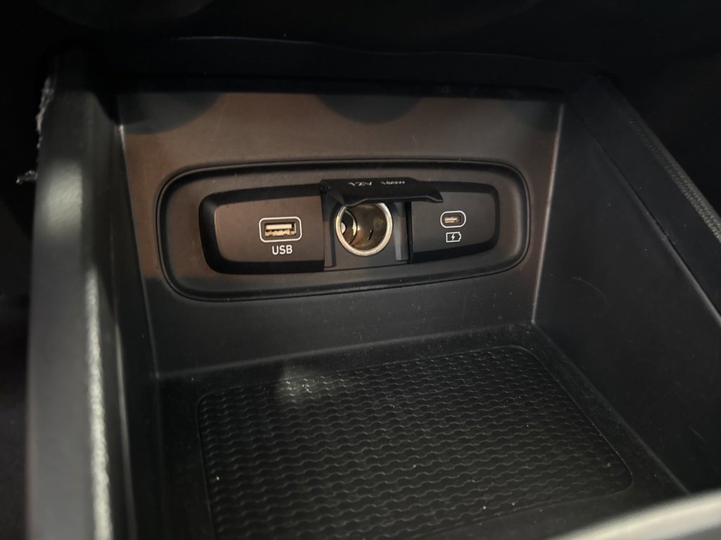 Used 2024 Hyundai Venue SE image 37