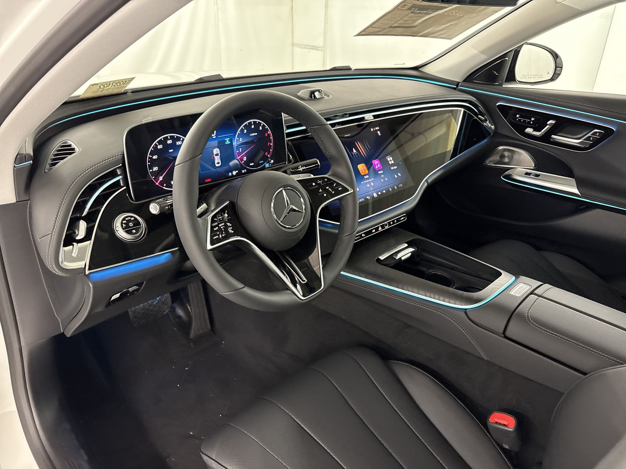 New 2026 Mercedes-Benz E 450 4MATIC Sedan image 4