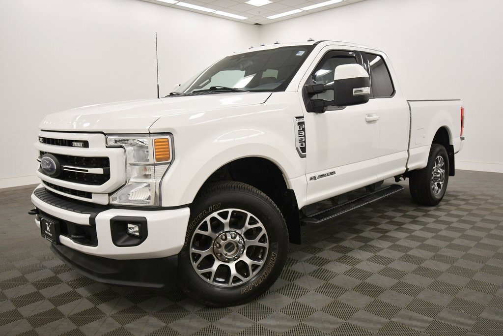 Used 2022 Ford F350 Lariat image 2