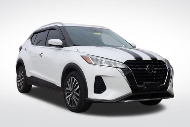 Used 2021 Nissan Kicks SV