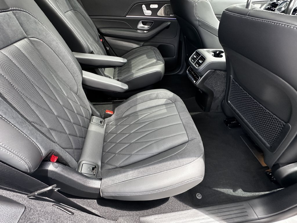 New 2026 Mercedes-Benz GLS 63 AMG 4MATIC image 18