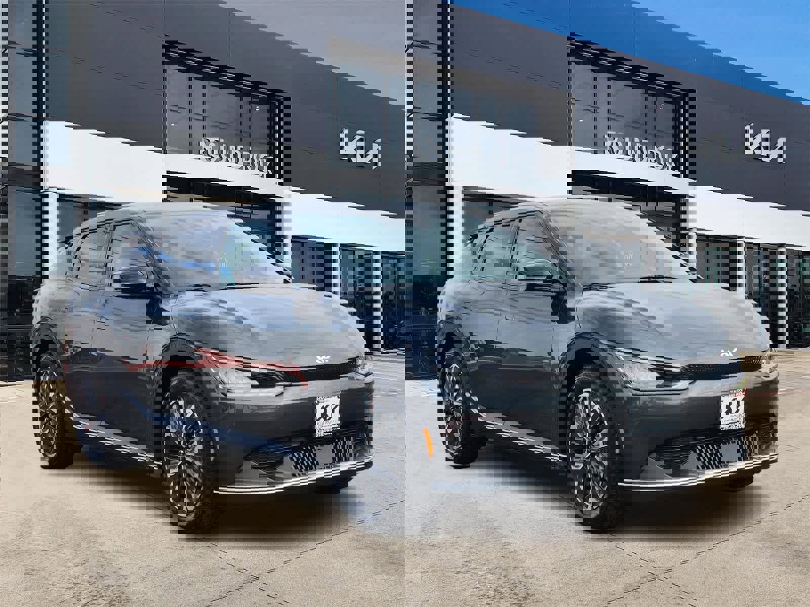 Certified 2024 Kia EV6 Light image 3