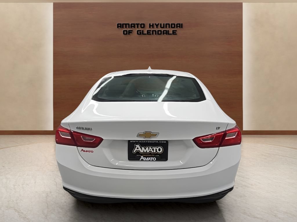 Used 2018 Chevrolet Malibu LT FWD image 5