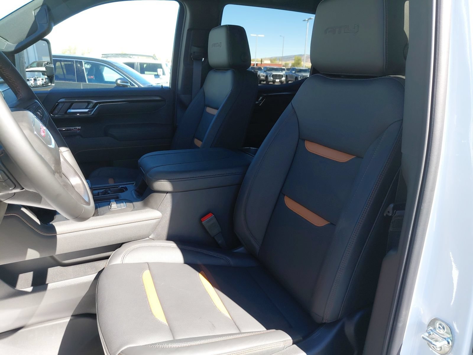 New 2026 GMC Sierra 1500 AT4 w/ AT4 Premium Package AWD/4WD image 24