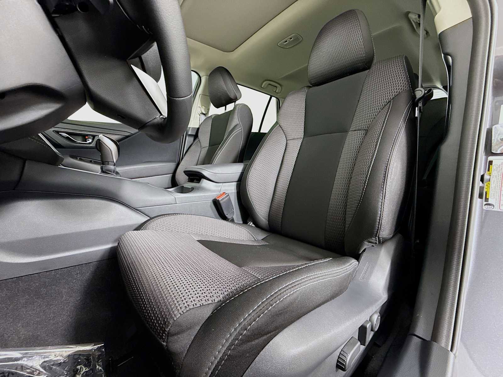 Used 2025 Subaru Outback Premium image 5