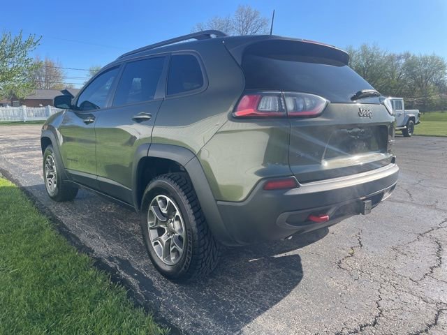 Used 2020 Jeep Cherokee Trailhawk w/ Comfort & Convenience Group AWD/4WD image 2