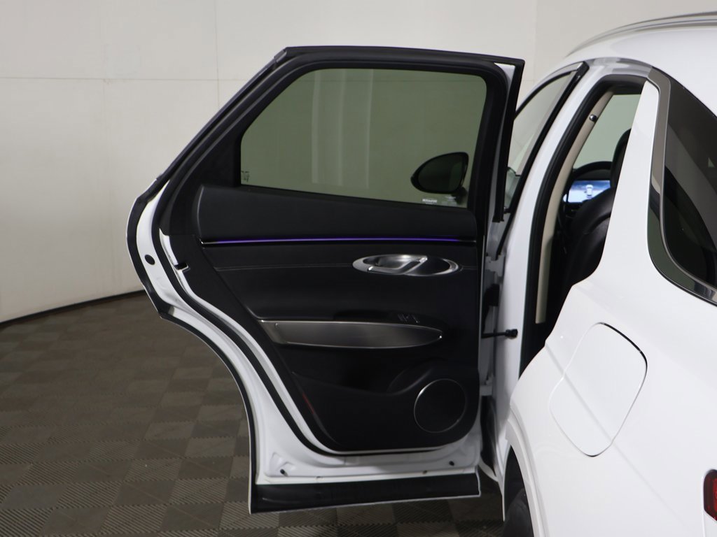 Used 2026 Genesis GV70 2.5T Select image 22