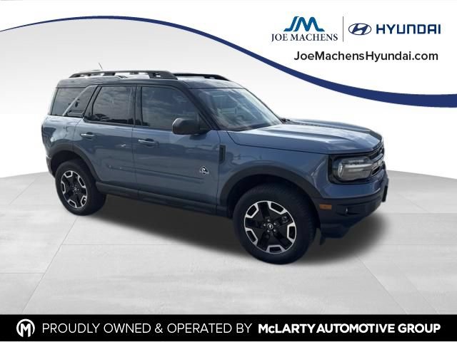 Used 2024 Ford Bronco Sport Outer Banks w/ Tech Package AWD/4WD image 3