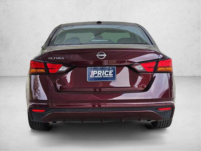 Used 2025 Nissan Altima 2.5 SV image 6