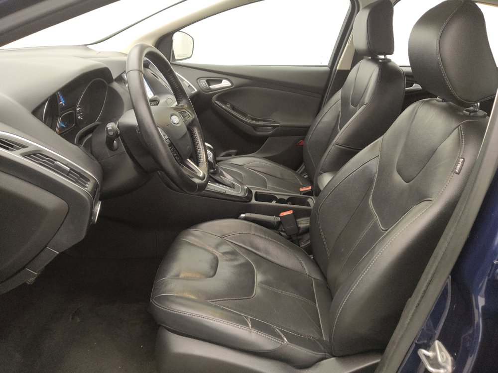 Used 2017 Ford Focus Titanium w/ Titanium Technology Package FWD image 17