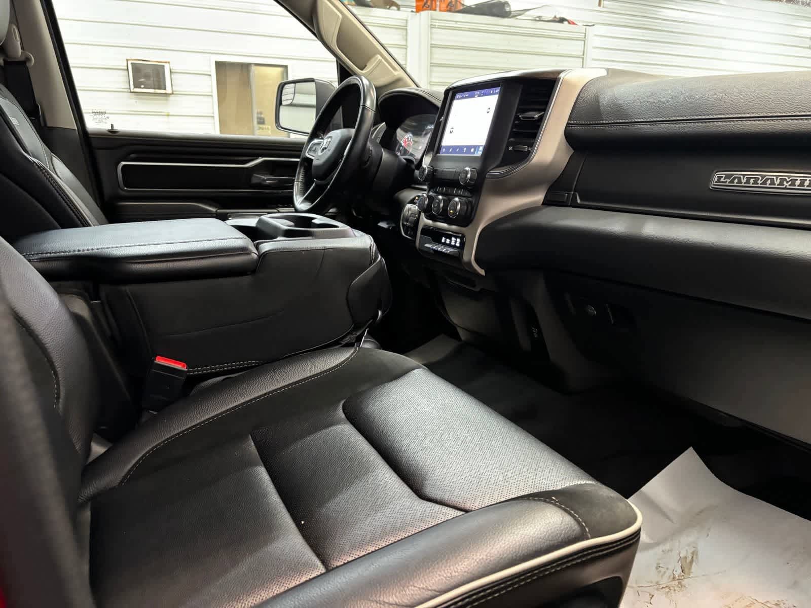 Used 2022 RAM 1500 Laramie AWD/4WD image 27