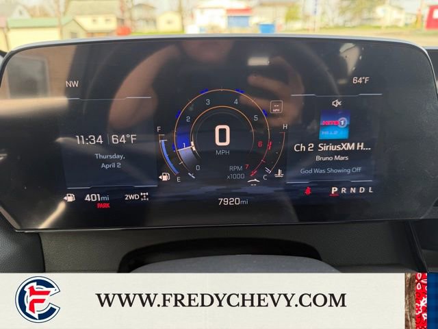 Used 2025 Chevrolet Traverse LT w/ Driver Confidence Package image 23